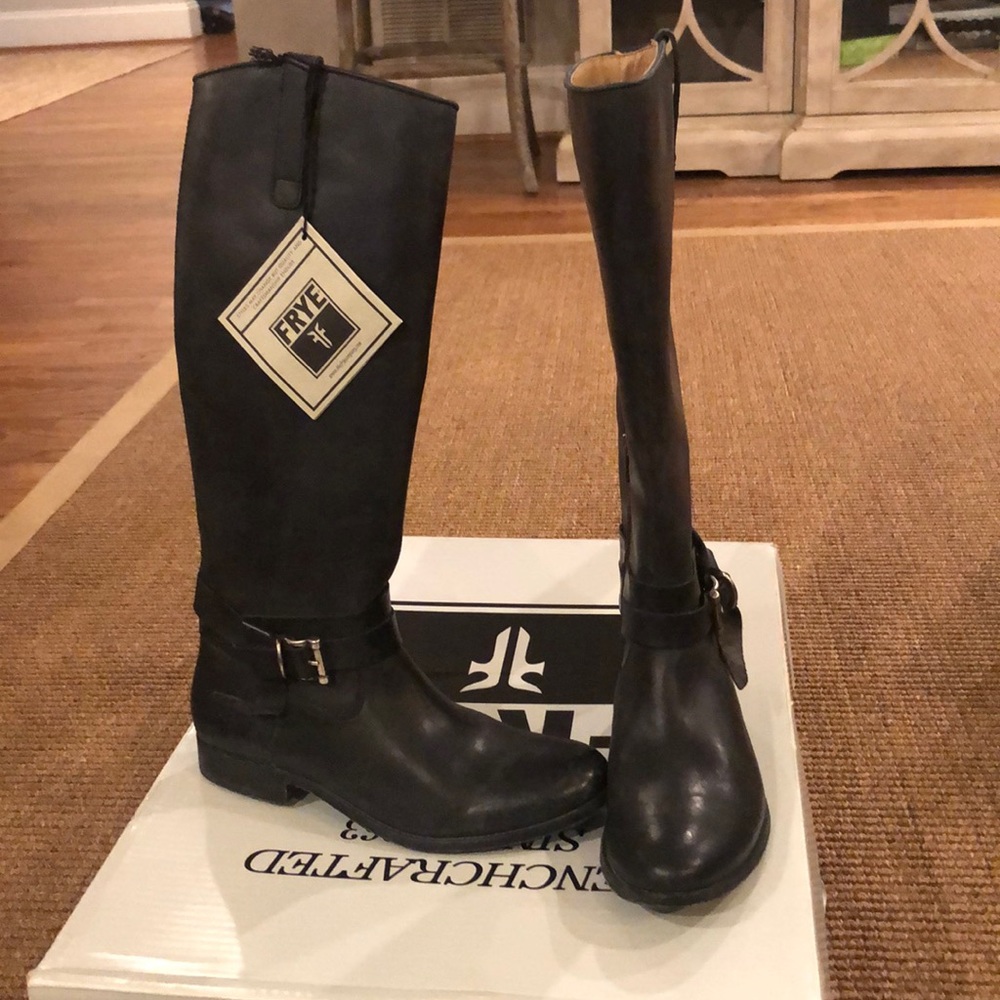 Black FRYE leather boots Size 9.